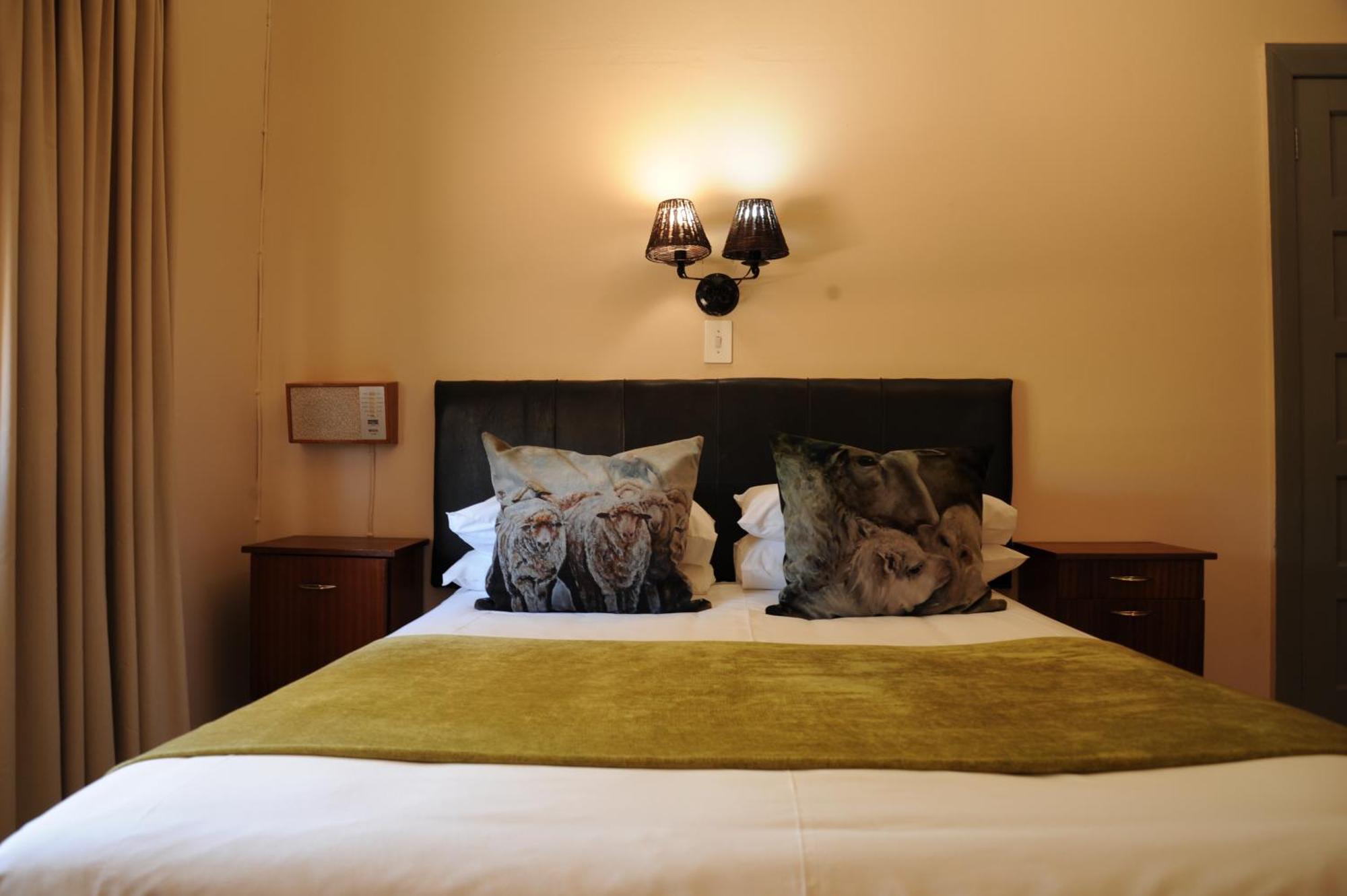 Melton Wold Guest Farm Villa Meltonwold Room photo